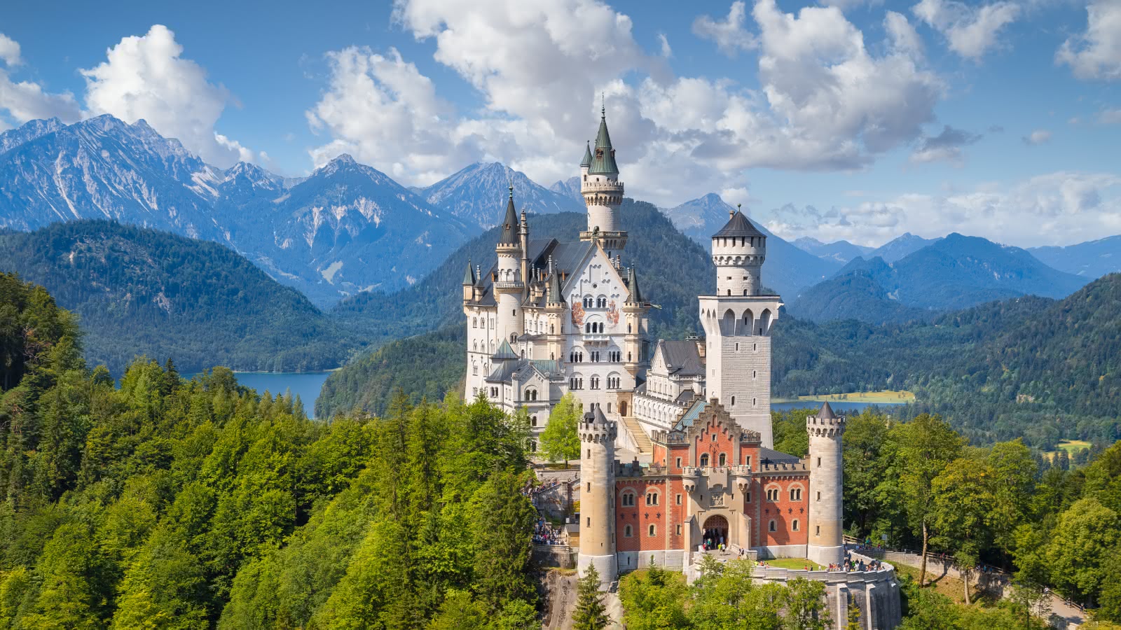 castle tour of europe